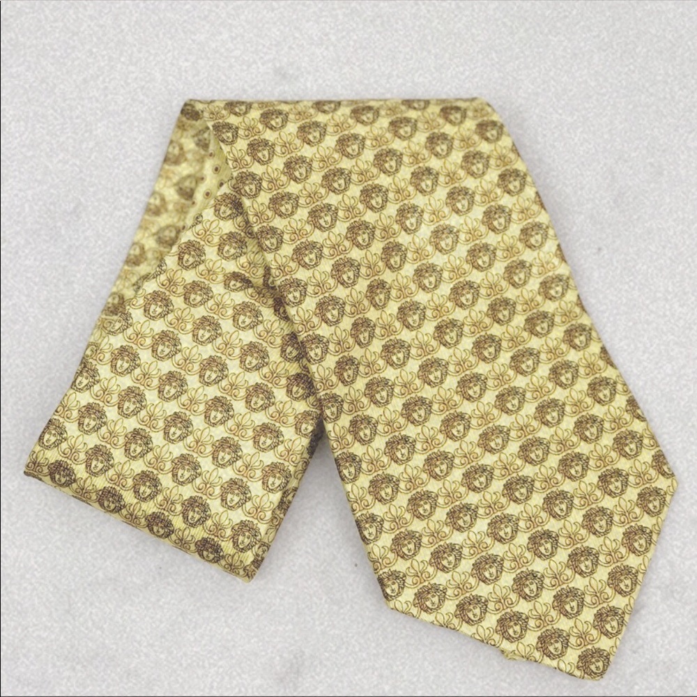Vintage Gianni Versace Gold Medusa 100% Silk Tie